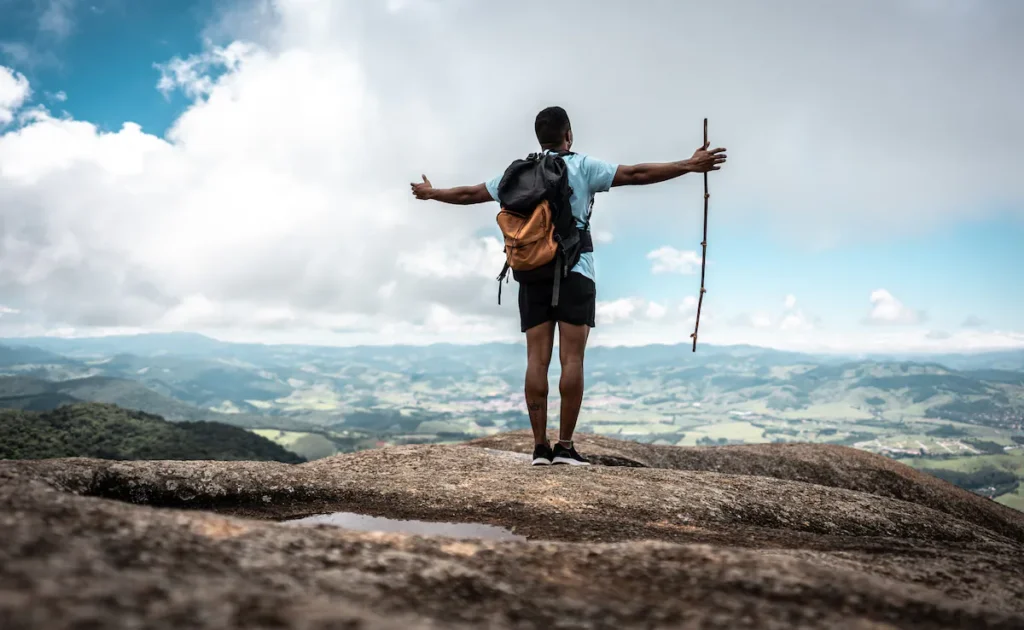 solo travel safety tips